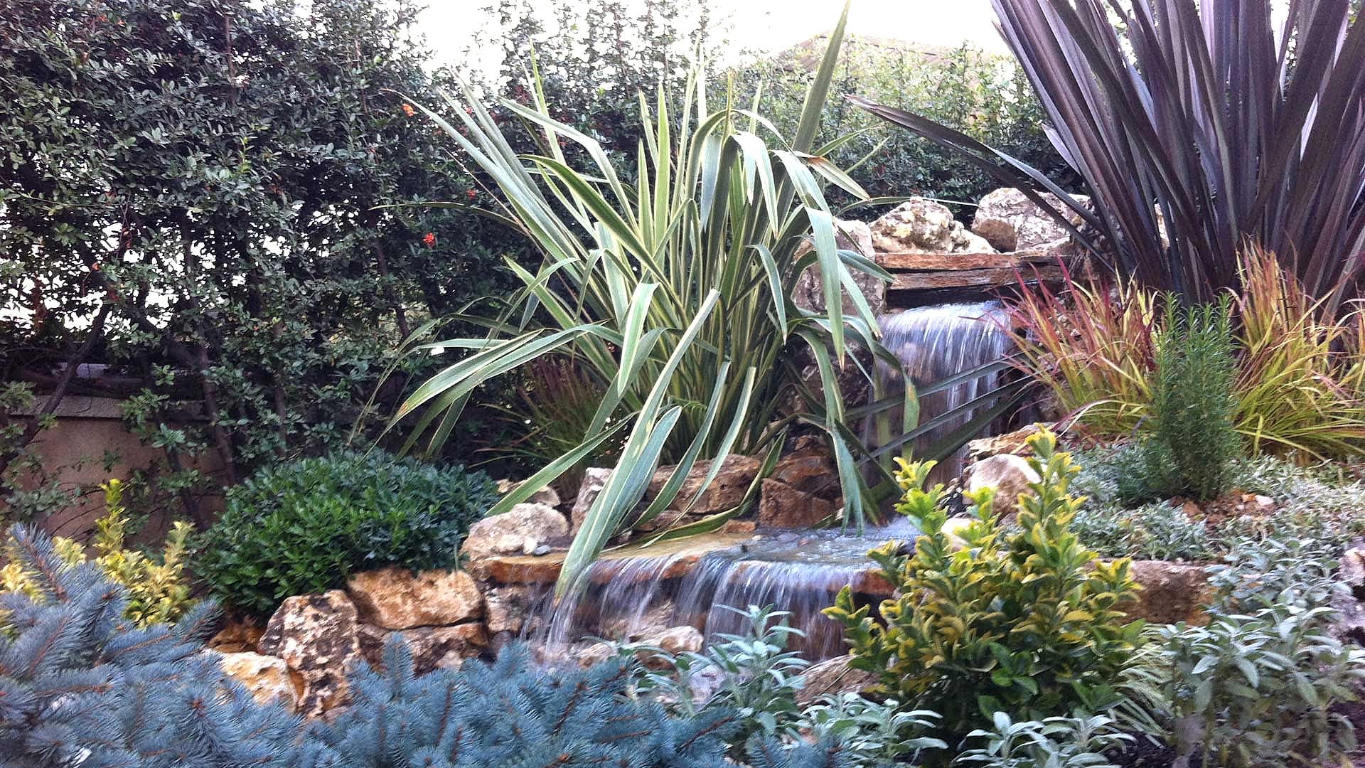 Yapay Şelale ve Süs Havuzu